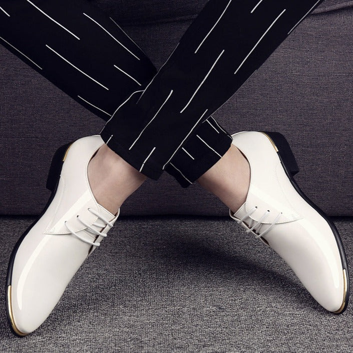 Sapato Masculino de Couro Envernizado